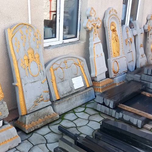 Памятники бетонные ПМР, большой выбор, доступная цена, установка